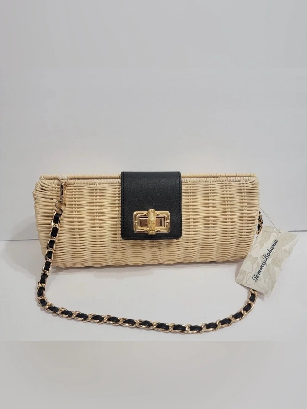 New Tommy Bahama Woven Straw Clutch with Navy blue Leather Trim
